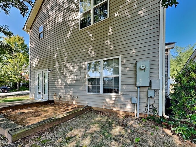 Building Photo - 9002 Glenashley Dr