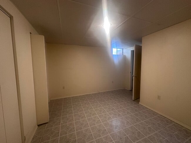 Building Photo - 1002 Juniper Springs Dr