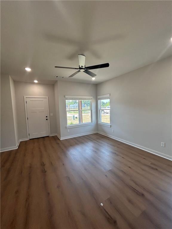 Building Photo - 623 Cosmos St