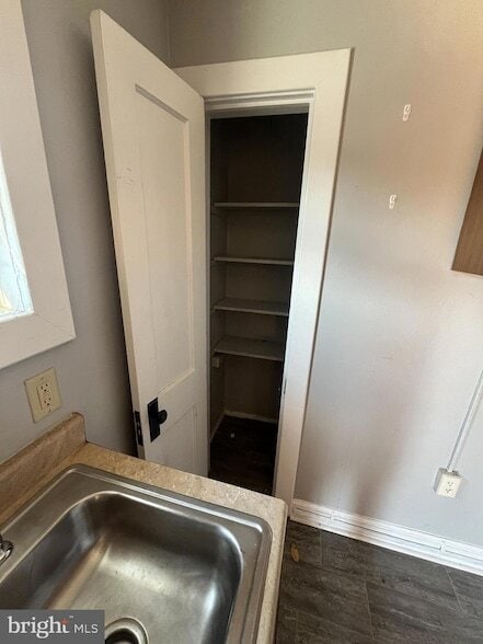 Building Photo - 44 S Loudoun St