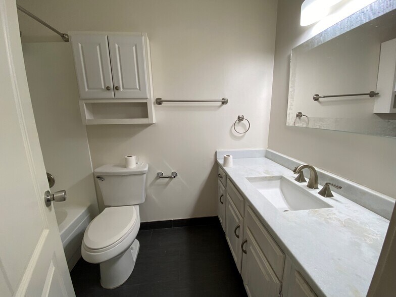 Primary Bath - 3713 Glover Dr