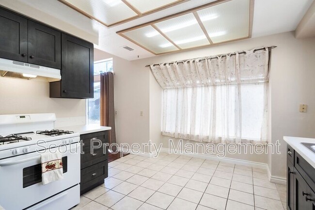 Building Photo - 40272 Mimulus Way