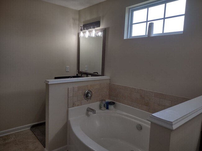 Building Photo - Great Four Bedroom Home in Elgin, SC!