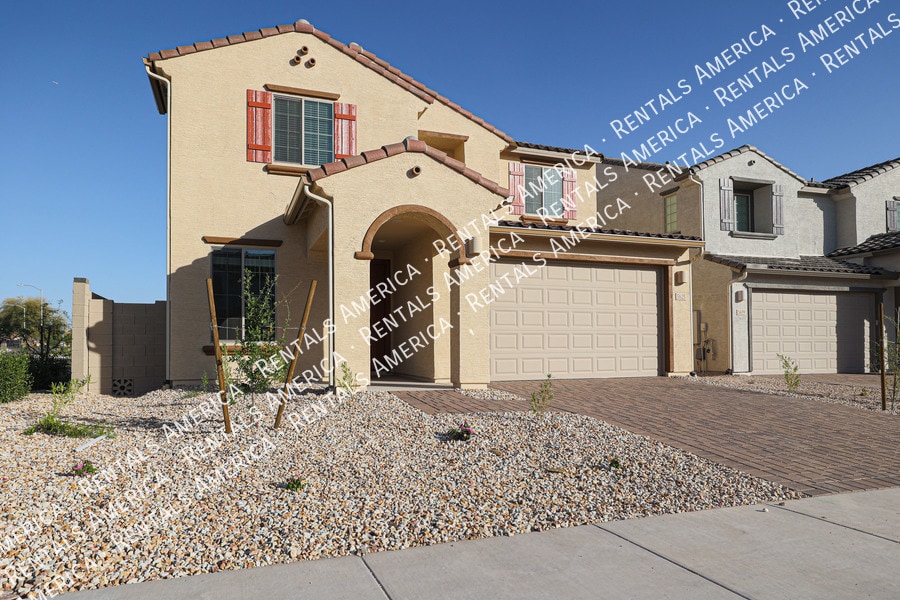 Building Photo - 5625 N 87th Dr