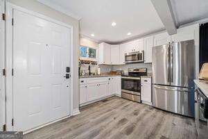 Building Photo - 2501 Fairway Oaks