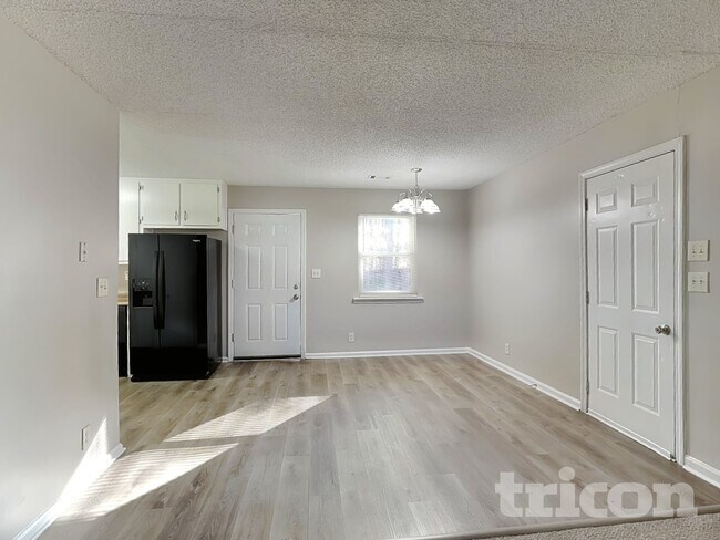 Building Photo - 2914 Sagemont Pl