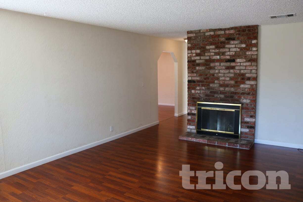 Building Photo - 2607 Orchid St