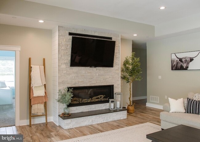 Building Photo - 23296 Wilder Way