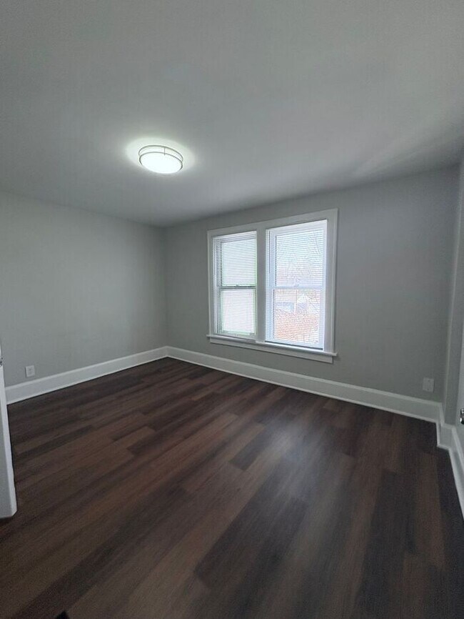 Building Photo - Charming 3 beds 1 bath in Columbus!