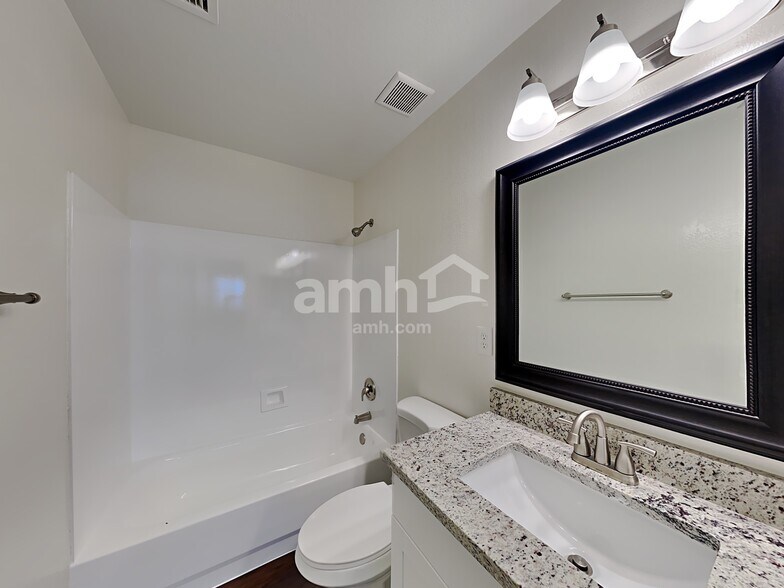 Building Photo - 2508 N 134th Ave