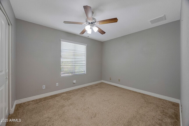 Building Photo - 5802 E Gelding Dr