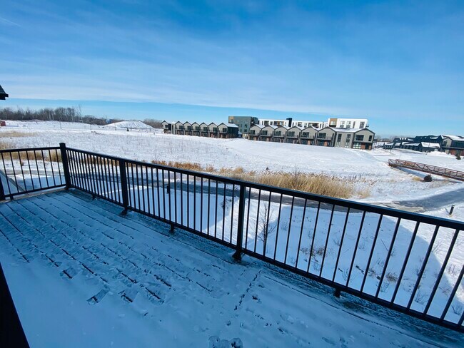 Building Photo - 4216 CYPRESS Pl