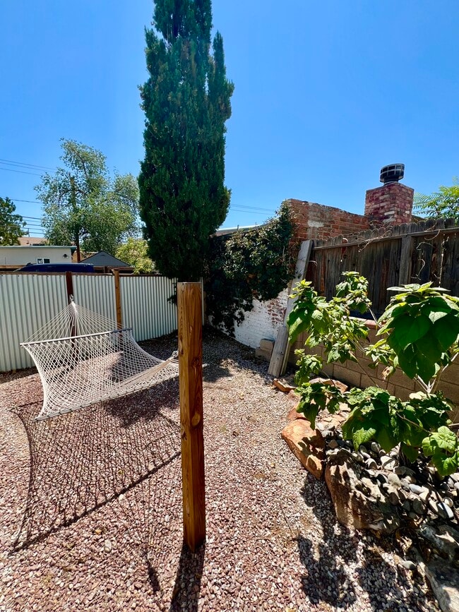 Building Photo - 120 Arno St SE