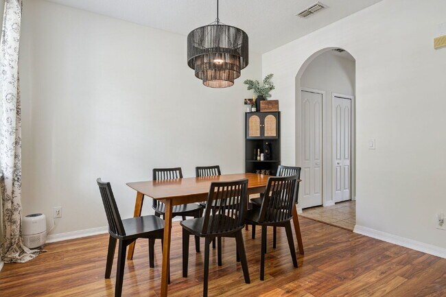 Building Photo - 13252 Silver Strand Falls Dr