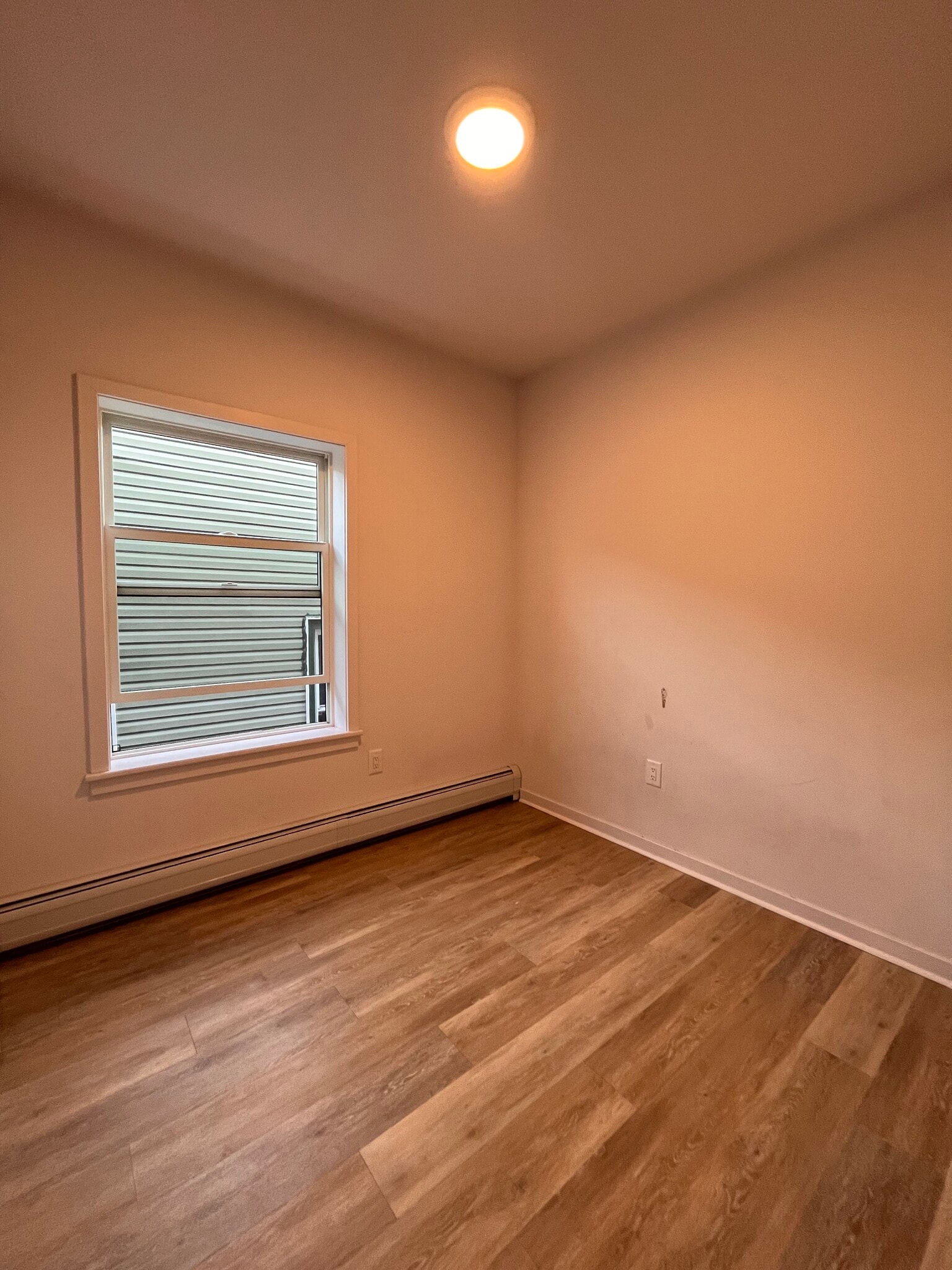 444 Bergen 3L - 441 Bergen Ave
