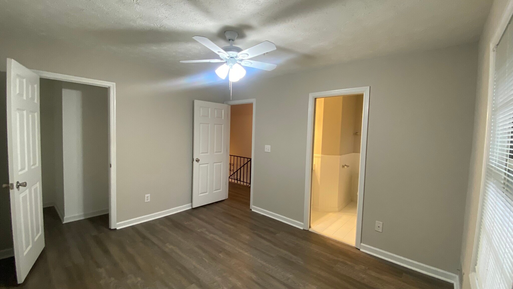 Building Photo - 22 Villa Ct SE