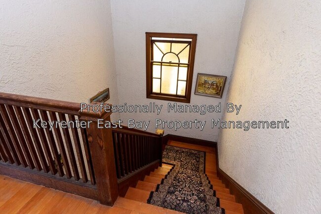 Building Photo - 1655 Euclid Ave