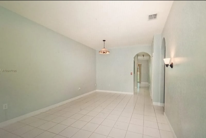 Building Photo - 17720 NW 67th Ave