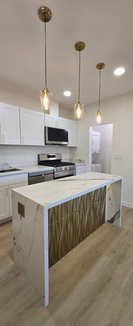 Building Photo - 621 Starstone Dr