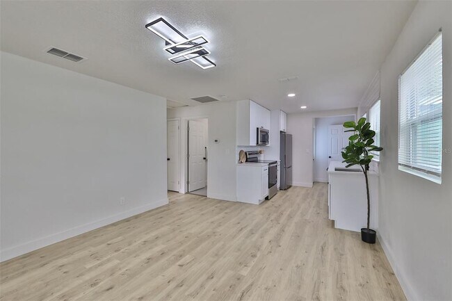 Building Photo - 875 53rd Terrace N