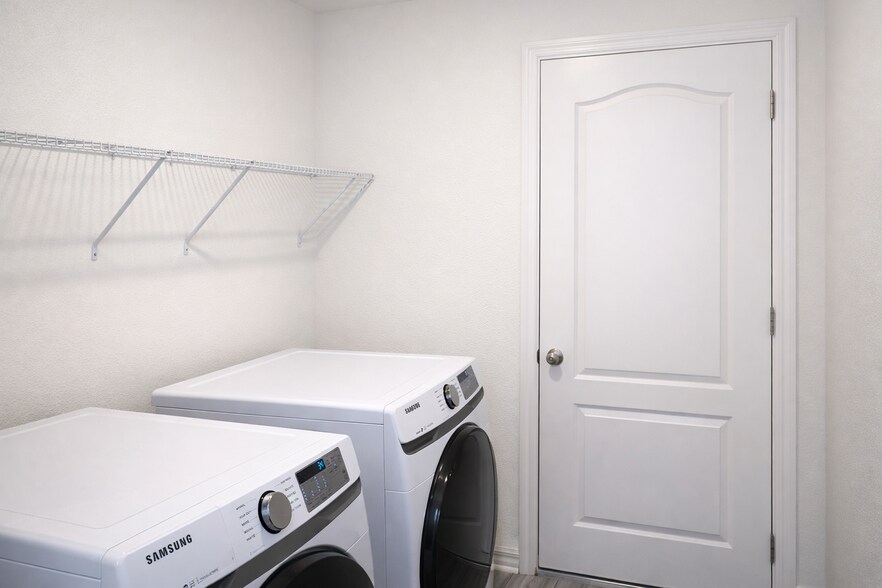 Building Photo - 72 Brewster Ln