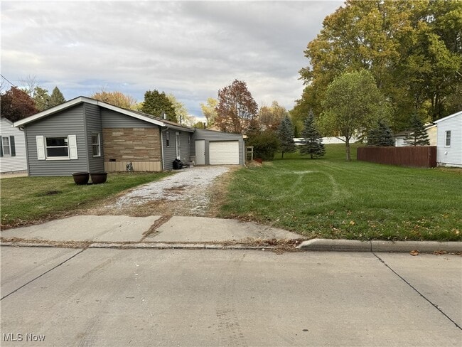 Primary Photo - 171 Marion Ave