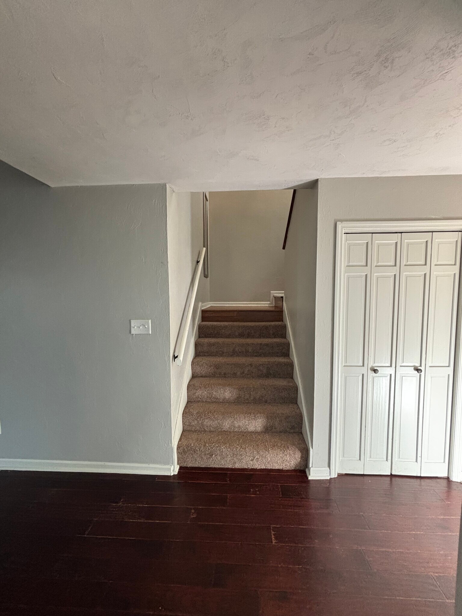 Building Photo - 3004 Ironwood Dr