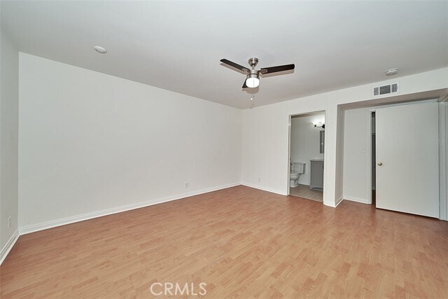 Building Photo - 433 S Manhattan Pl