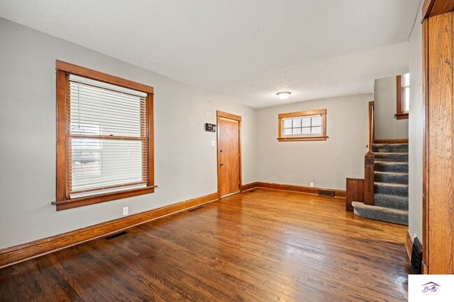 Building Photo - WELCOME HOME!