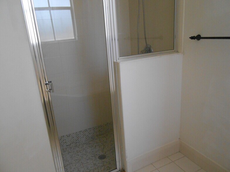 Building Photo - 12301 SW 124th Ter