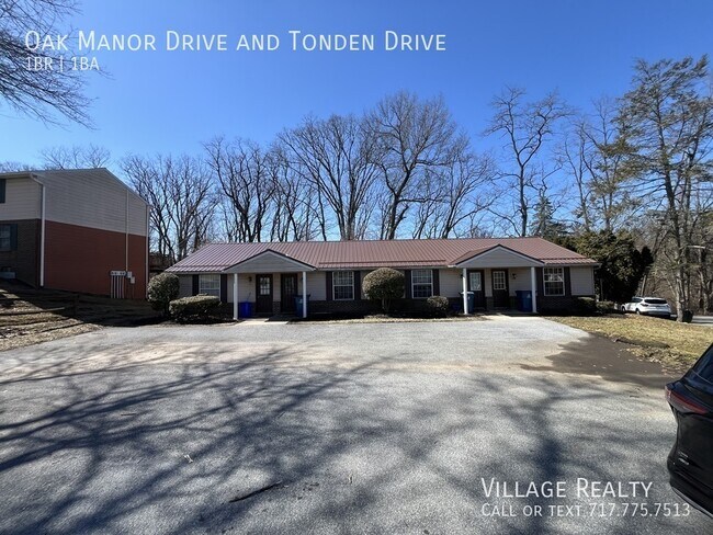 Building Photo - 228 Oak Manor Dr