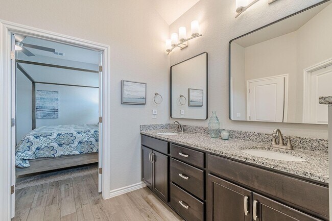 Building Photo - 138 Harborside Dr