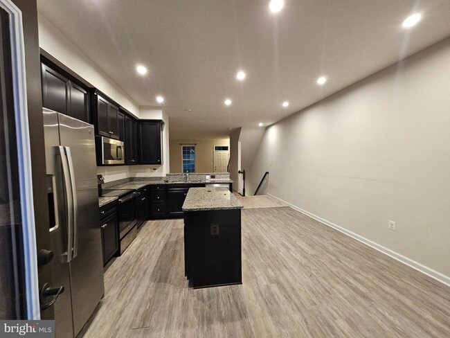 Building Photo - 1009 Rampart Dr