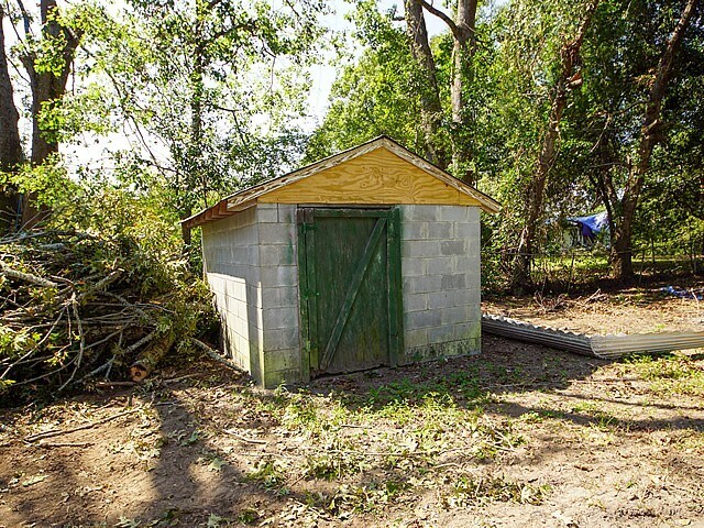 Building Photo - 939 Dill Ave