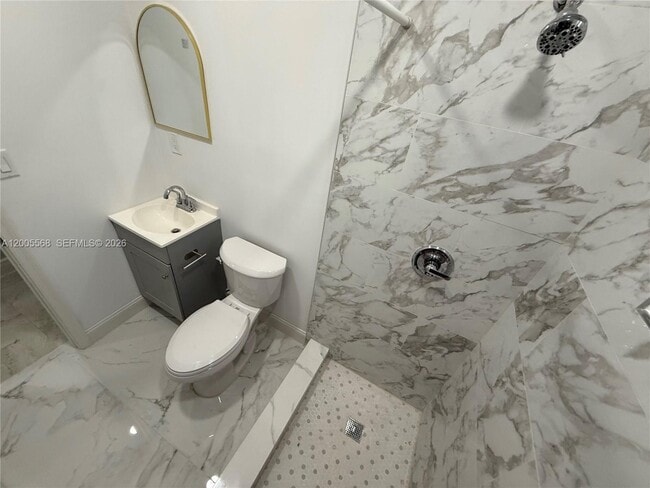 Building Photo - 7411 Juniper St