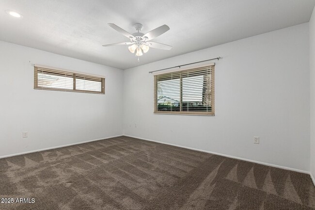 Building Photo - 15602 N 105th Dr