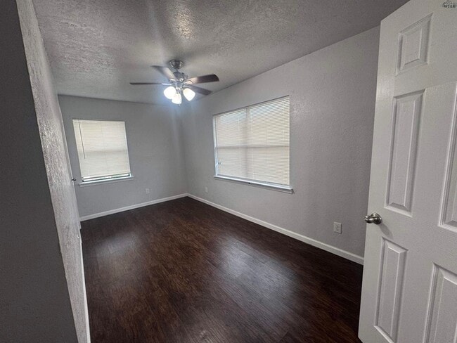 Building Photo - 4123 Beard Ave