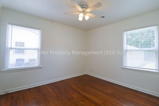 Building Photo - Gorgeous duplex unit on large lot with garage -- NO PETS ALLOWED