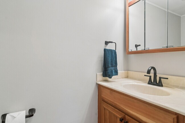 Building Photo - 452 Kennedy Pl