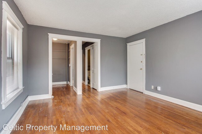 Building Photo - 3743-3749 Washington St