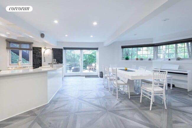 Building Photo - 23 Tanglewood Trl