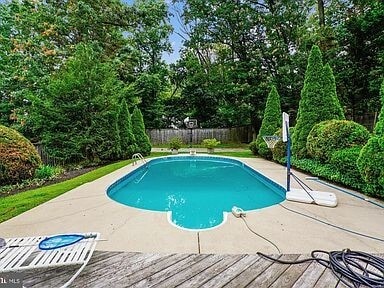 Building Photo - 3800 Bell Rd