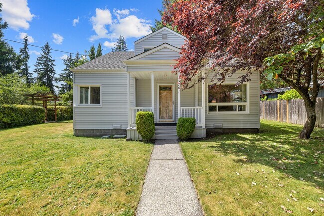 Building Photo - 15701 Stone Ave N