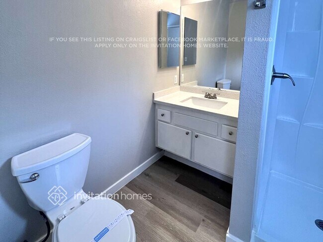 Building Photo - 214 Appian Way