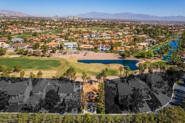 Building Photo - 8856 Rainbow Ridge Dr