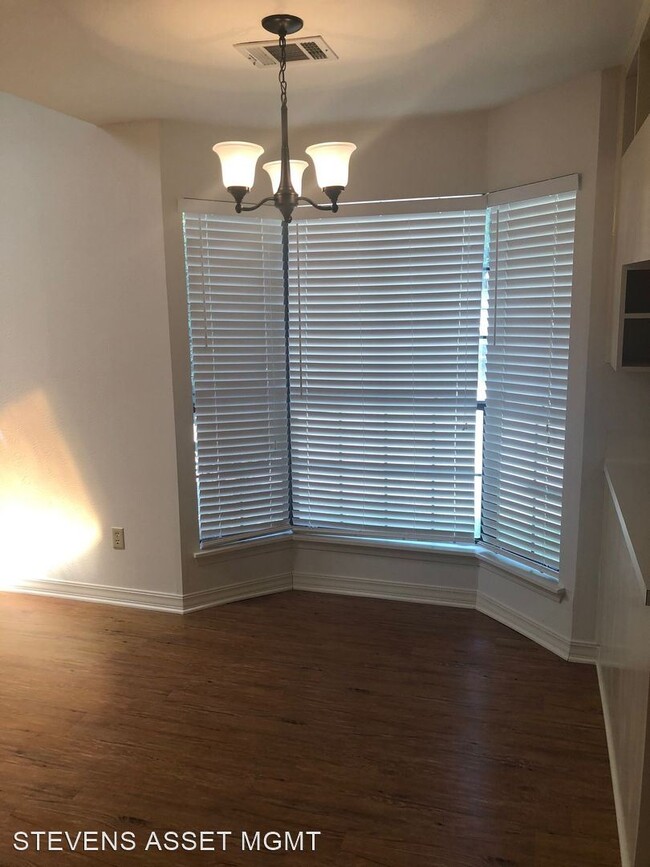 Building Photo - 1 br, 1 bath House - 3253 Eastwood Drive