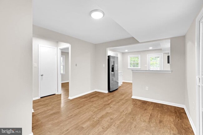 Building Photo - 3009 S Hill St