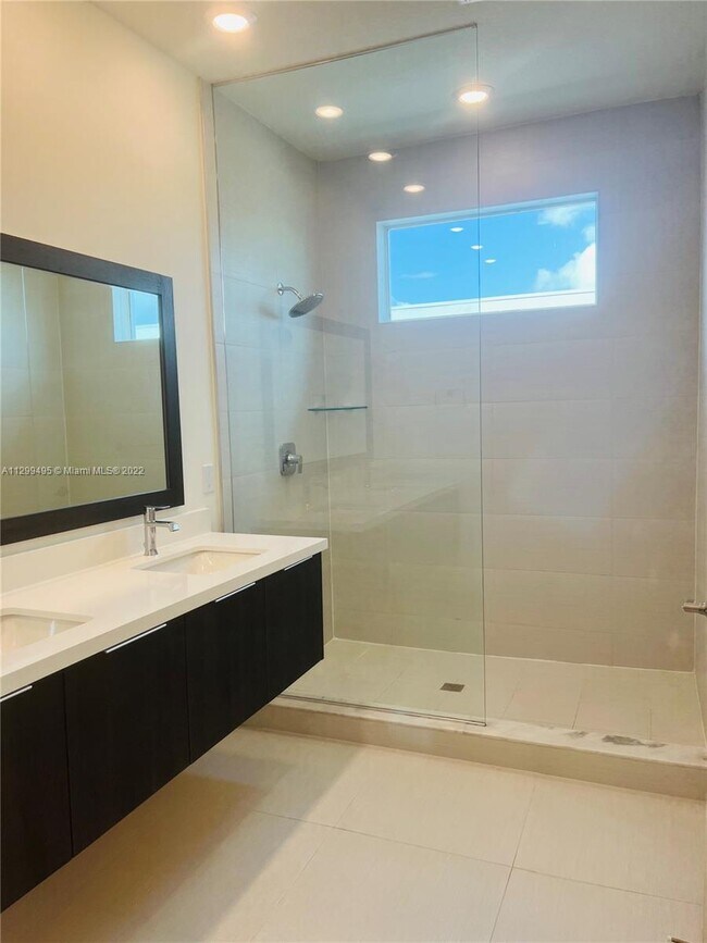 Building Photo - 6667 NW 102nd Path