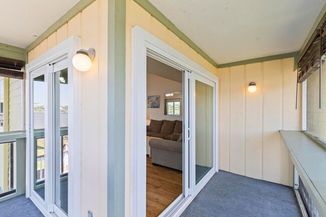 Building Photo - Fully Furnished Long Term Rental