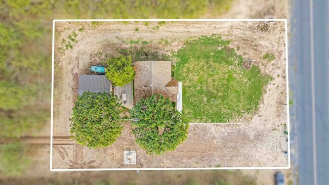 Building Photo - 2 bedroom / 1 bathroom available for rent ...